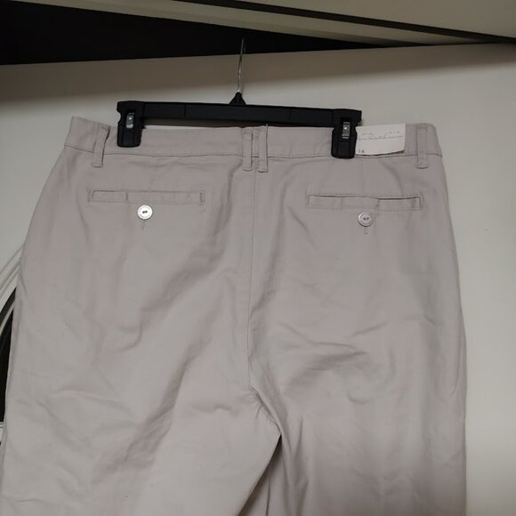 New Gloria Vanderbilt Khaki Pebblestone Violet Slim Capri Size Women's 16 - Picture 4 of 4